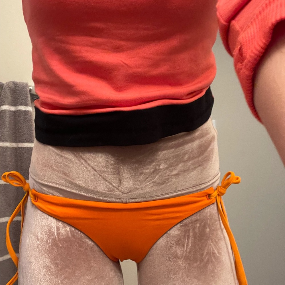 ❌SOLD❌ Gymshark Bikini 🍊 - Picture 15 of 16